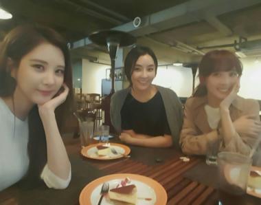 소녀시대(SNSD) 서현, 정유미-이청아와 인증샷 “예쁜 두 언니들과 데이트”… ‘눈호강’