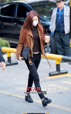 [HD포토] 에프엑스(f(x)) 루나, ‘몰라보게 날씬해진 각선미 뽐내며’ (뮤직뱅크 출근길)