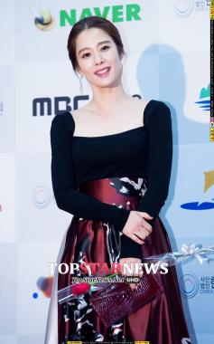 [HD포토] 김현주, ‘장미꽃 보다 아름다운 미모’ (APAN STAR AWARDS)