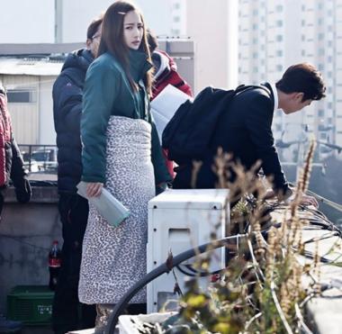 박민영, ‘리멤버’ 2화 비하인드 컷 공개 “2부는 어땠어요?”… ‘핵꿀잼’