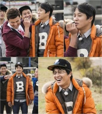 ‘1박 2일’ 차태현, 잘생김 내려 놓고 ‘활짝’…‘웃음 빵’