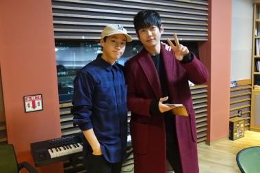 ‘테이의 꿈꾸는 라디오’, 타블로(Tablo) 출연해 전-현직 DJ 만남… ‘훈훈해’