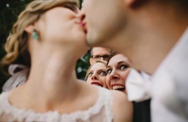 최고의 ‘코믹 결혼식 사진’ 뽑는 이색 선발대회… ‘관심 증폭’