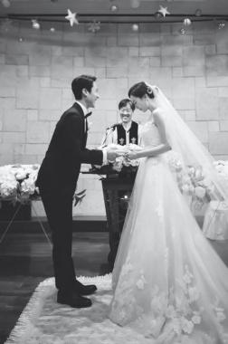 정우-김유미, 16일 결혼 “축하해주신 모든 분들께 감사… 더 좋은 연기로 보답하겠다”