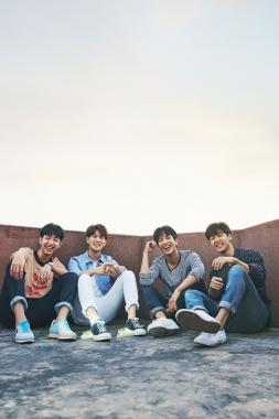 씨엔블루(CNBLUE), 활동 시작 전부터 8개국 음반 차트 ‘점령’