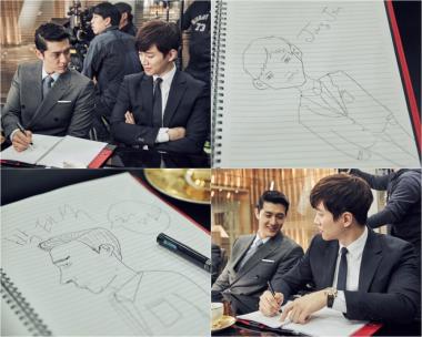 ‘기억’ 이기우-투피엠(2PM) 준호, 장난기 가득한 스틸 컷 공개…‘여심(女心) 저격’