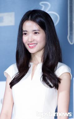 [현장리포트] ‘아가씨’ 김태리, “좋아하는 배우로 꼽은 김민희 선배님과 함께 해 행복하다”
