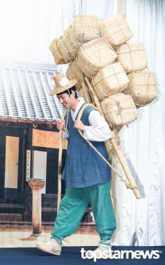 [HD포토] ‘렛츠고 시간탐험대3’ 고주원, ‘궁핍한 지게꾼 변신에 웃음 빵빵’