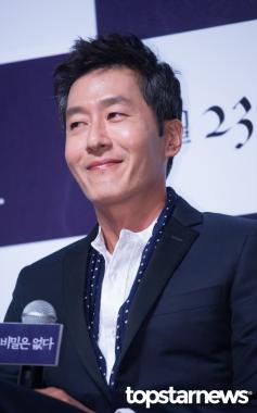 [HD포토] 김주혁, ‘귀여운 아재 미소’