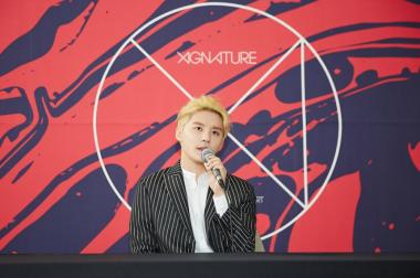 [현장리포트] ‘XIGNATURE’ 김준수, “2~3년 전 ‘쇼미더머니’ 보고 힙합에 빠지게 됐다”