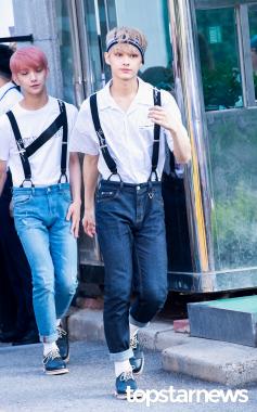 [HD포토] 세븐틴(SEVENTEEN) 준, ‘소녀팬 좌심실에 입주 완료’ (뮤직뱅크 출근길)