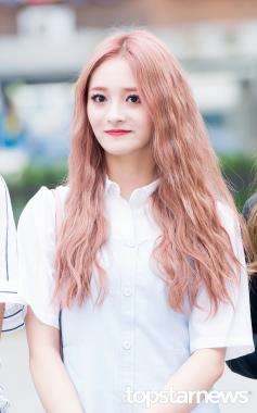 [HD포토] 아이오아이(I.O.I) 주결경, ‘여의도를 밝히는 여신미모’ (뮤직뱅크 출근길)