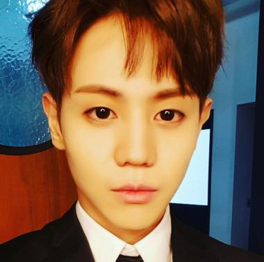 [스타SNS] 비스트(BEAST) 양요섭, 어머 요서비 사람이야 요정이야…‘힘이 난다’