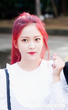 [HD포토] 레드벨벳(Red Velvet) 예리, ‘오늘도 예쁨 가득한 예리美’ (뮤직뱅크 출근길)