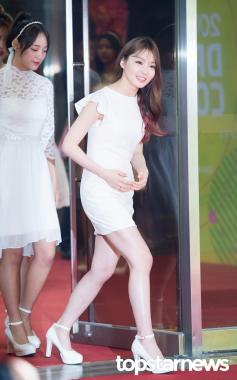 [HD스토리] 아이오아이(I.O.I) 김청하, 너의 노래와 춤을 응원해…‘멈추지 말고 Dance again’