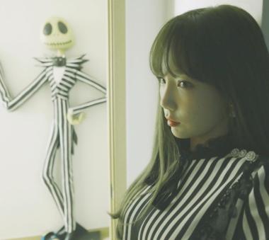 [스타SNS] 소녀시대(SNSD) 태연, 유령 신부로 변신… ‘유령 탱구’