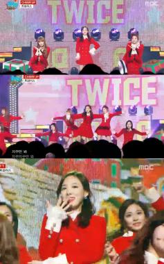 [예능리뷰] ‘음악중심’ 트와이스(TWICE), 상큼 발랄한 미모와 퍼포먼스로 시선 강탈