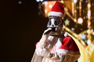 ‘복면가왕’, 정유년 새해의 첫날에 첫 번째 가왕 탄생…‘기대감 UP’