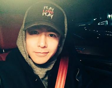 [스타SNS] 투피엠(2PM) 닉쿤, ‘모자로도 가려지지 않는 잘생김’