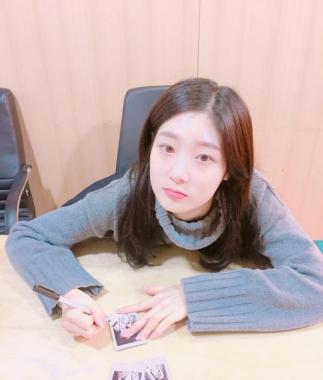 [스타SNS] 다이아(DIA) 채연, 입 삐죽…‘이런 귀여운 생명체가 있다니’