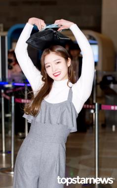 [HD포토] 다이아(DIA) 은진, &apos;큼직한 하트&apos;