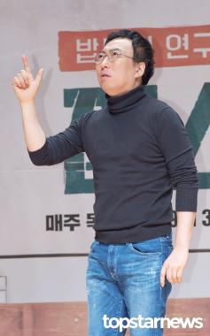 [HD포토] 박명수, ‘대본이 생각났다!’