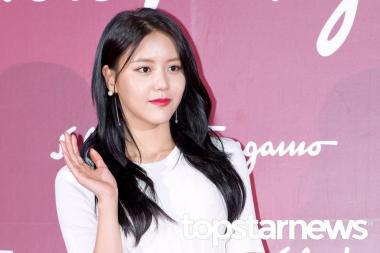 [UHD포토] 에이오에이(AOA) 혜정, ‘청순한 손인사’