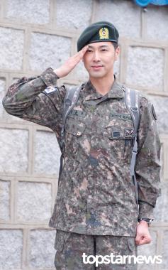 [HD포토] 동방신기(TVXQ) 유노윤호, ‘병장 정윤호 전역을 신고합니다!’