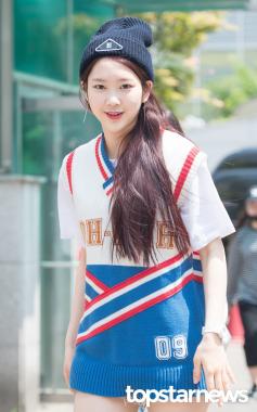 [HD포토] 오마이걸(OH MY GIRL) 지호, ‘사복 패션도 완벽하지호’