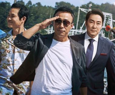 ‘보안관’, 韓영화 박스오피스 2위…252만 관객돌파 ‘기염’