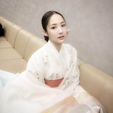 ‘7일의 왕비’박민영, 한복입은 순백의 여신…‘뽀얀 민영’