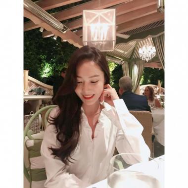 [스타근황] 제시카(Jessica), 물오른 미모 과시…‘역시 갓 시카’