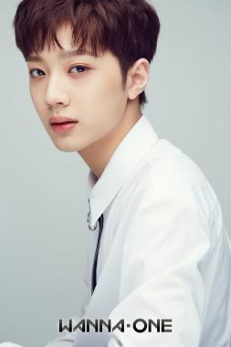 라이관린, 개인프로필 공개…‘막내의 반란 빠져드는 남성美’’