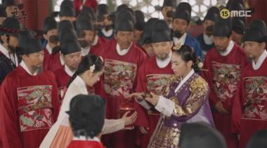 [수목드라마] ‘군주’ 유승호, 김소현이 가져온 태항아리로 세자임을 증명했다