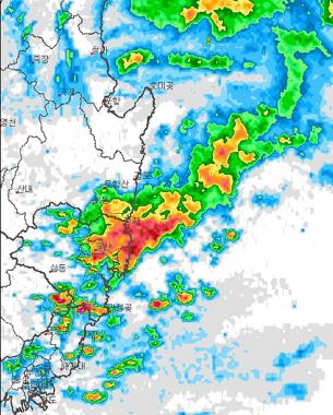 울산날씨, 시간당 30-50mm의 폭우 쏟아지는 중…오후 중으로 소강상태