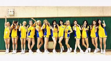 [근황] 우주소녀(WJSN), 팬들과 함께한 피구 대회 인증샷…‘해피한 소녀들’