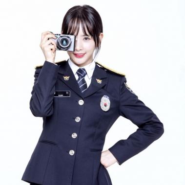 [근황] 우주소녀(WJSN) 설아, 경찰 제복까지 완벽 소화…‘시선 집중’