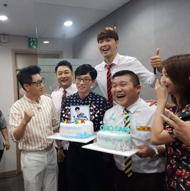 [근황] ‘해피투게더3’ 박수홍, 유재석과 조세호 생일 축하 사진 공개