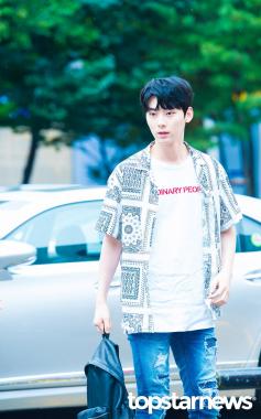 [HD포토] 워너원(Wanna One) 황민현, ‘여름의 화보처럼’