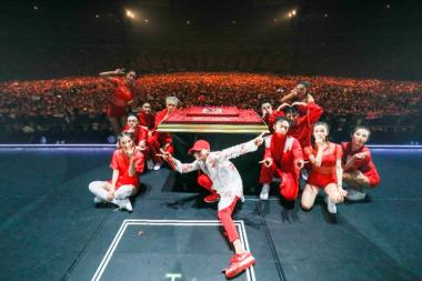 빅뱅(BIGBANG) 지드래곤, 지난 19일 日 야쿠오쿠 돔에서 콘서트 개최…‘생일 파티까지’