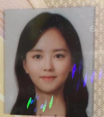 [근황] 김소현, 주민등록증 사진 공개 “첫 신분증 이제 몇 달 후면 20살”