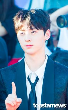 [HD포토] 워너원(WannaOne) 황민현, ‘잘생김이 한도초과’