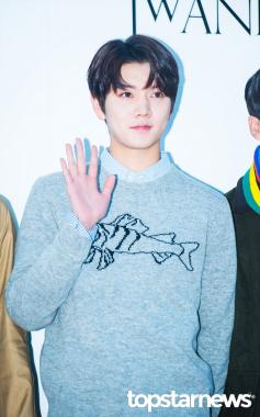 [HD포토] 뉴이스트 W(NU&apos;EST W) 렌, ‘최민기에게 치일 준비 완료’