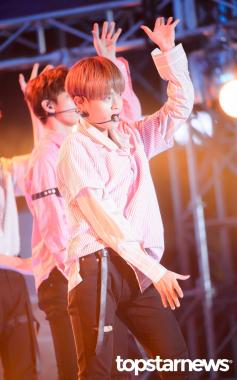 [HD포토] 워너원(Wanna One) 이대휘, ‘카리스마 휘랑둥이’