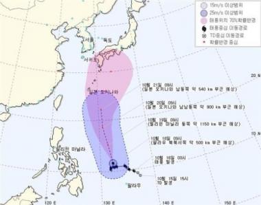 태풍 란, 일본으로 북상 중…주말 날씨 ‘강한 비바람 주의’