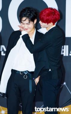 [HD포토] 갓세븐(GOT7) JB-마크, ‘마크의 섹시포즈란...?’