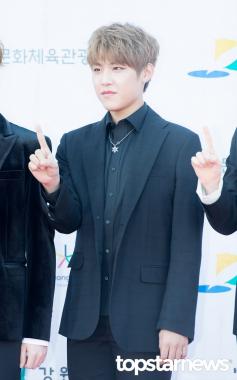 [HD포토] 워너원(Wanna One) 박우진, ‘워너블 광대 승천하게 만드는 귀여움’