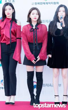 [HD포토] 레드벨벳(Red Velvet) 예리, ‘레드카펫에 등장한 인형’