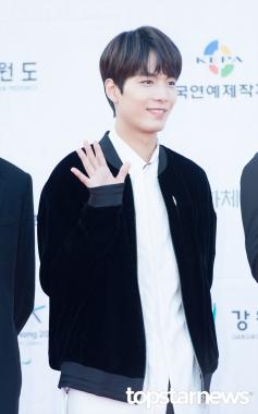 [HD포토] 뉴이스트 W(NU&apos;EST W) JR, ‘어니부기표 미소’