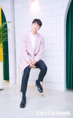 [HD포토] 씨엔블루(CNBLUE) 강민혁, ‘핑크색도 완벽하게 소화하는 현쌤’